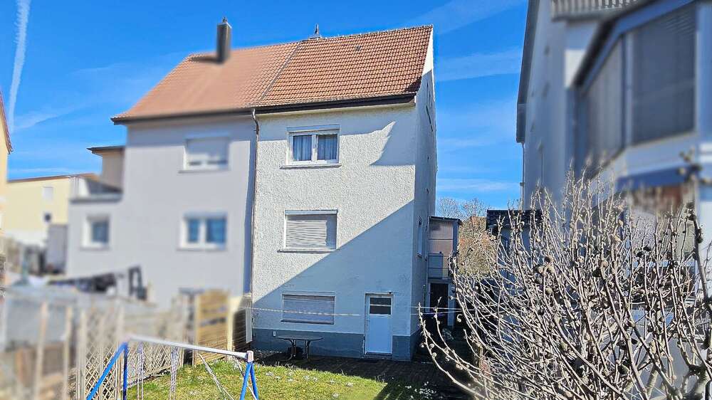 Einfamilienhaus Göppingen - 4.5 Zimmer, 120 m&sup2;, 369.000&euro; | Angebot:26450475