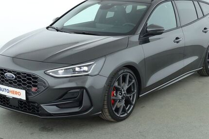 Ford Focus 8.181 km 33.920 &euro; Dresden 01187