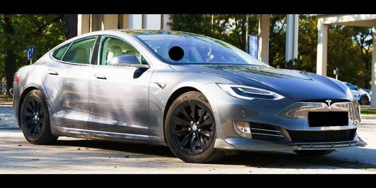 Tesla Model S 73.633 km 15.000 &euro; Langenneufnach 86863