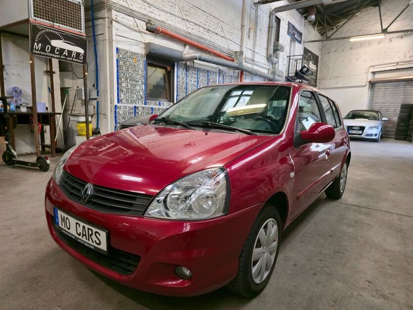 Renault Clio 90.000 km 3.990 € Ratingen 40878