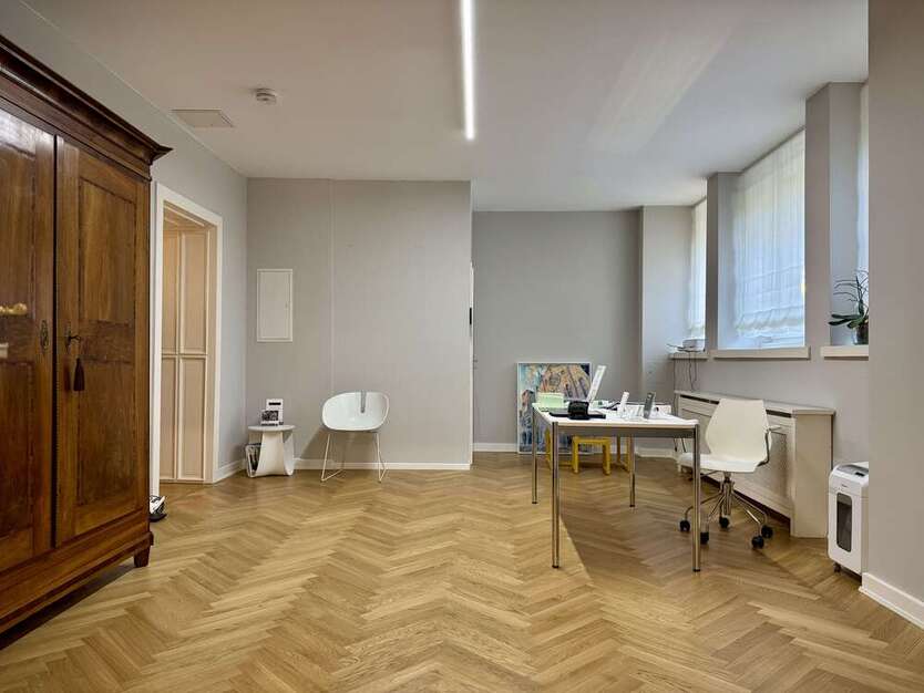 Büro in FrankfurtMain 2.600 € 63 m²
