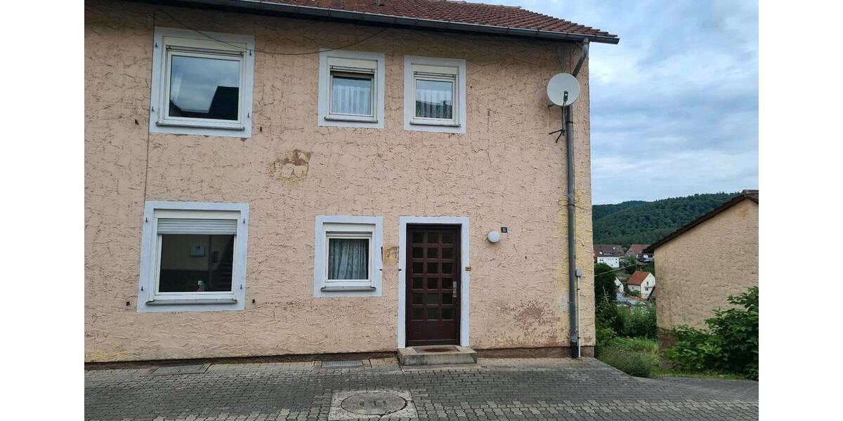 Etagenwohnung Hauenstein - 2 Zimmer, 48 m&sup2;, 72.000&euro; | Angebot:26737860