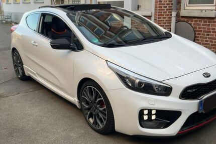 Kia pro ceed / ProCeed 110.000 km 6.600 &euro; Schonungen 97453