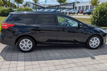 Ford Focus 104.000 km 8.899 &euro; Landshut 84034