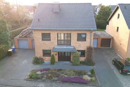 Haus Erftstadt - 8 Zimmer, 230 m&sup2;, 595.000&euro; | Angebot:26500230