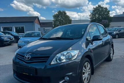Toyota Auris 225.267 km 3.990 &euro; Velten 16727