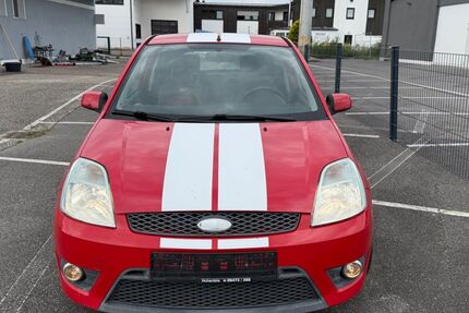 Ford Fiesta 157.000 km 4.500 € Schwandorf 92421