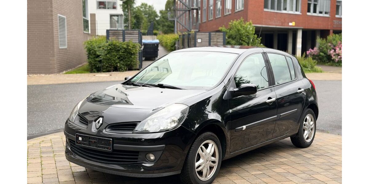 Renault Clio 159.000 km 3.490 &euro; Norderstedt 22848