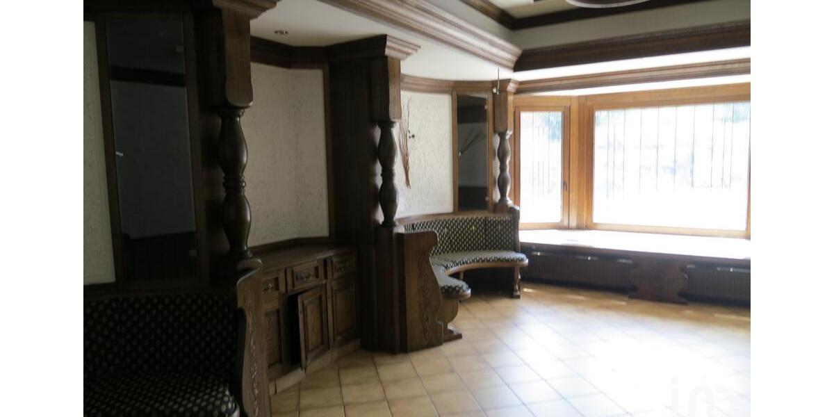 leerstehendes Restaurant mit vielen Möglichkeiten zimmer