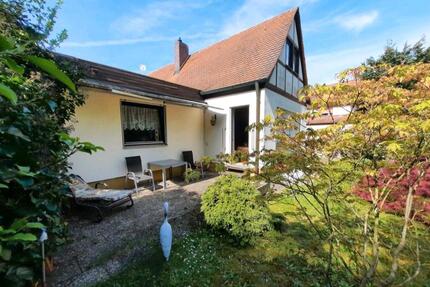 Haus ruhige Lage, vollst. möbliert, auf Zeit zu vermieten