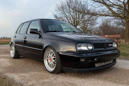 VW Golf 167.000 km 19.900 &euro; Hüpede 30982