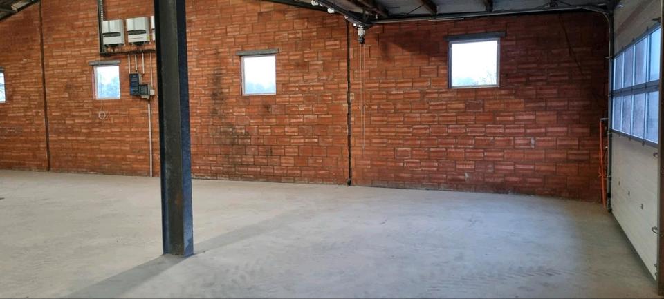 Halle zu vermieten zimmer