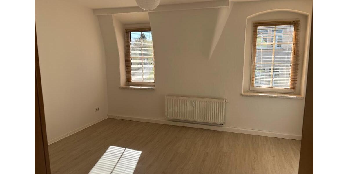 Etagenwohnung Ebersbach-Neugersdorf Neugersdorf - 2 Zimmer, 67 m&sup2;, 538&euro; | Angebot:26336143