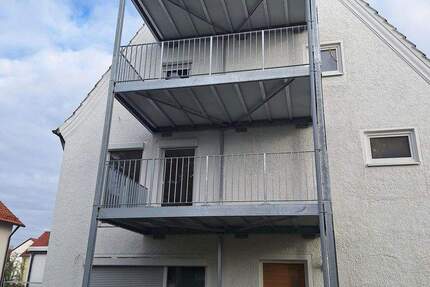 Neu sanierte 4-Zi.-Wohnung in ruhiger Lage mit großem Garten 4 zimmer