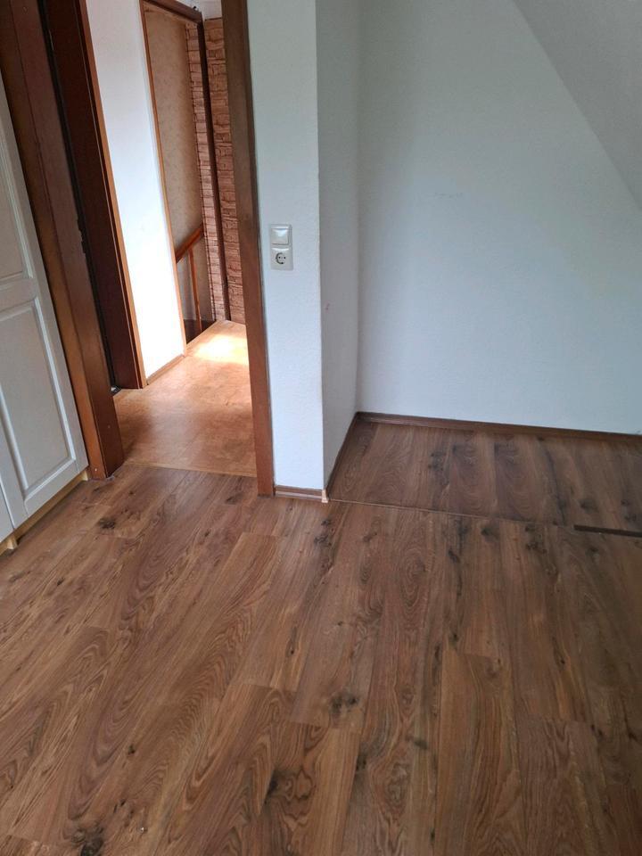3 12 Zimmer Wohnung zu vermieten.