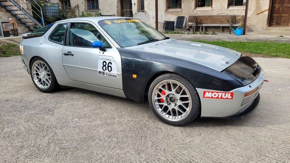 944