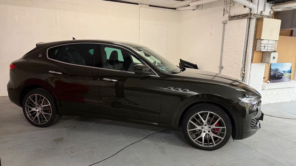 Maserati Levante 119.000 km 29.990 &euro; Wuppertal 42287
