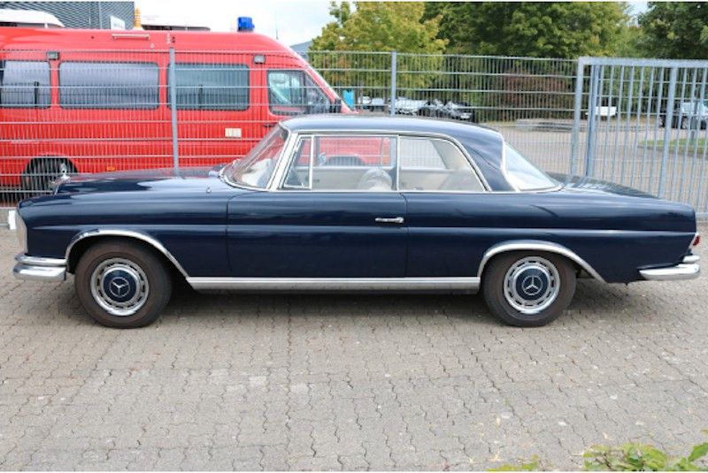 Mercedes-Benz 250 71.200 km 40.900 &euro; Barum 21357