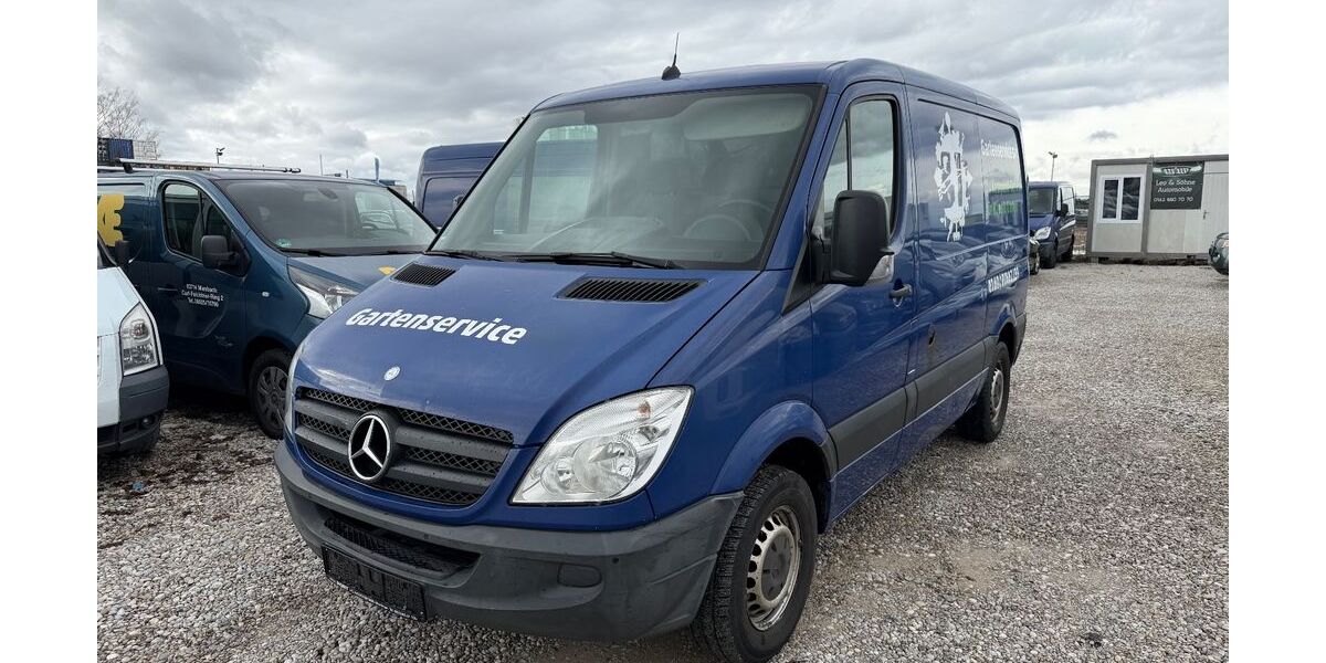 Mercedes-Benz Sprinter 216.000 km 6.650 &euro; München 81829