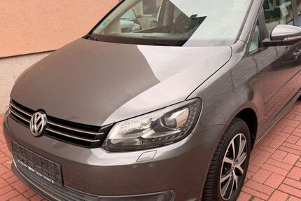 VW Touran 240.000 km 5.900 &euro; Berlin 12355