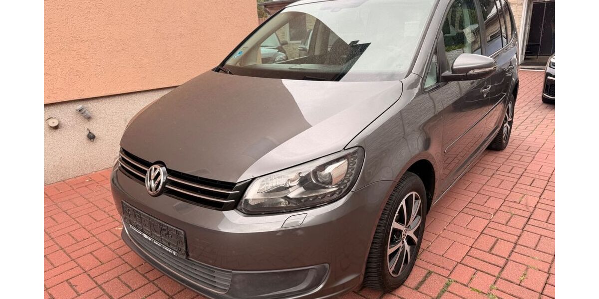 VW Touran 240.000 km 5.900 &euro; Berlin 12355