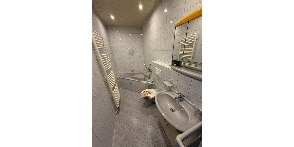 Einfamilienhaus Arnstadt - 8 Zimmer, 134 m&sup2;, 153.000&euro; | Angebot:26402797
