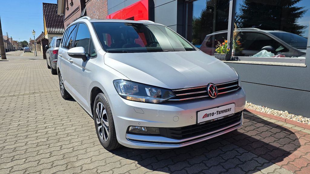 VW Touran 67.000 km 24.900 &euro; Oranienbaum-Wörlitz 06785