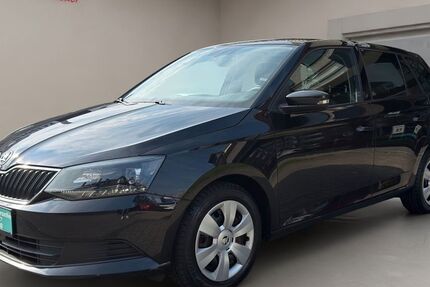 Skoda Fabia 208.099 km 5.990 &euro; Düsseldorf 40235