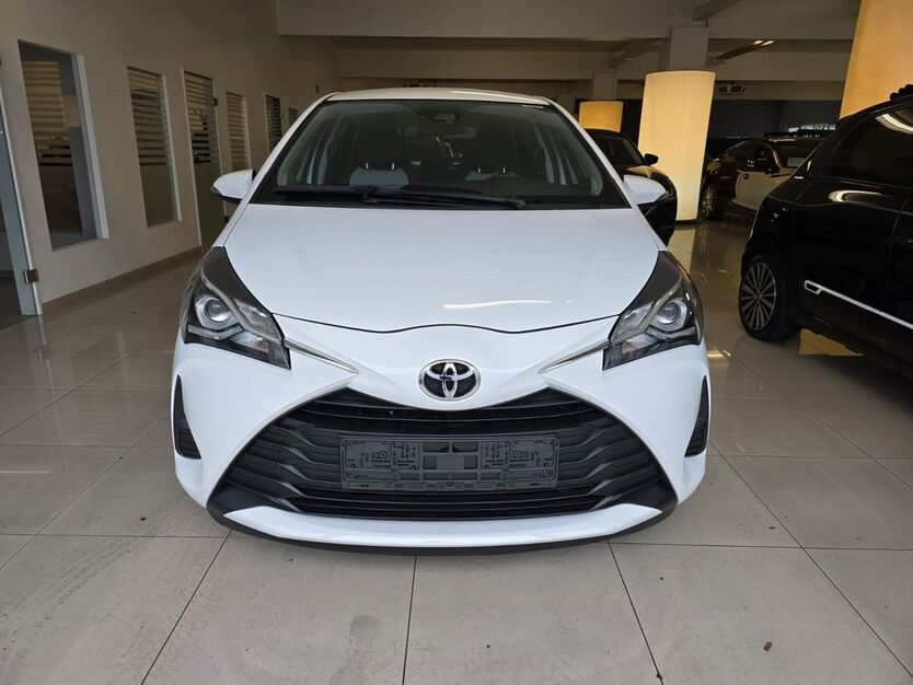 Toyota Yaris 5.563 km 13.900 € Oberhausen 46149