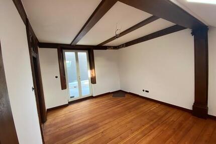 Charmante Dachgeschoßwohnung in historischem Haus, zentrale Lage Lübeck