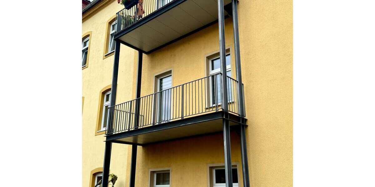 Kapitalanlage mit 5,5% Bruttomietrendite - MFH in Riesa mit sechs Wohn- und zwei Gewerbeeinheiten! - Mehrfamilienhaus, Wohnhaus Riesa Neuweida | Angebot:25294296