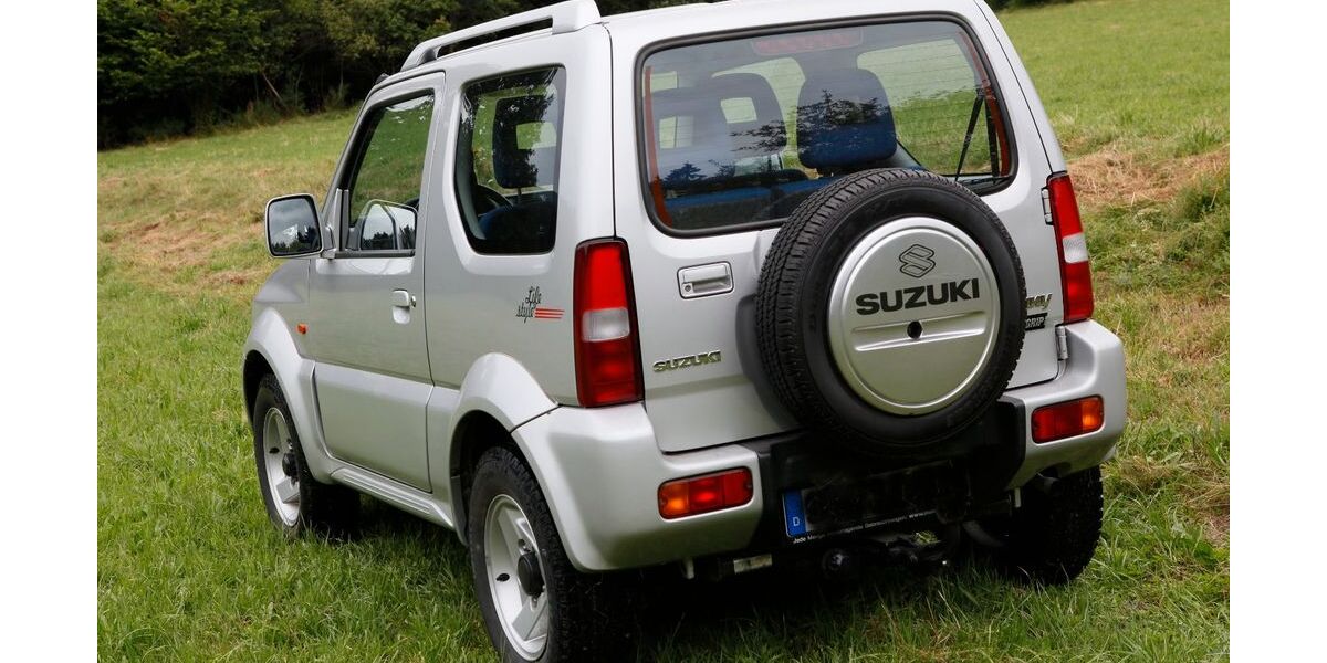 Suzuki Jimny 90.000 km 3.500 &euro; Bad Laasphe 57334