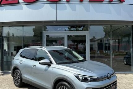 VW Tiguan 9.566 km 39.890 € Weingarten 88250