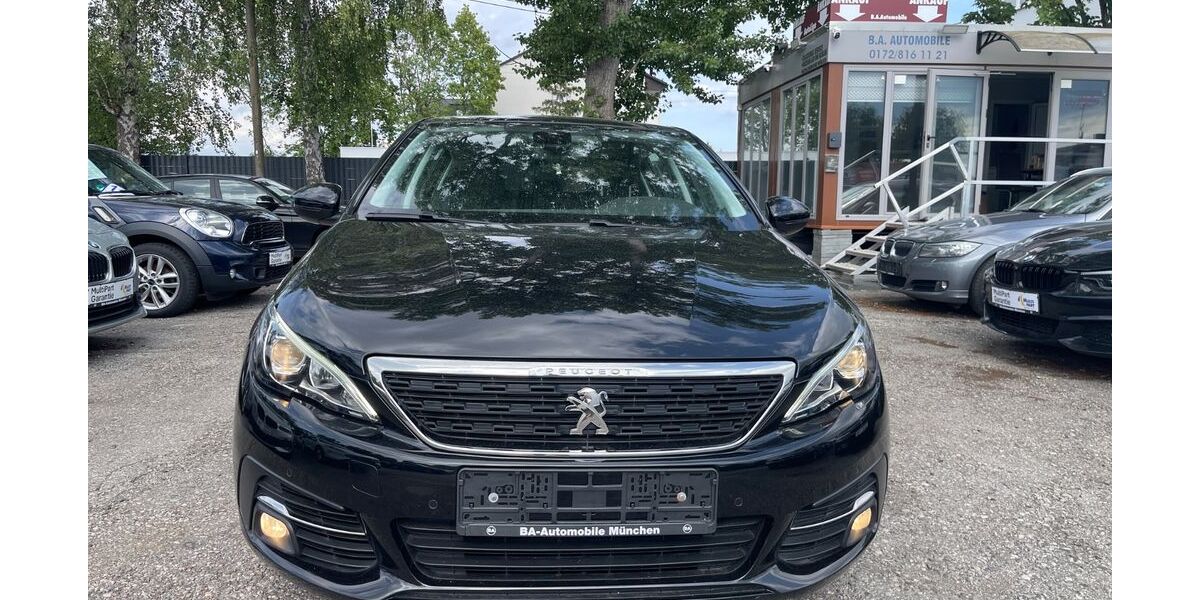 Peugeot 308 174.000 km 7.950 &euro; München 81243
