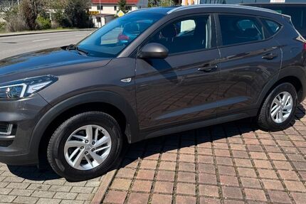 Hyundai TUCSON 67.336 km 15.000 &euro; Nobitz 04603