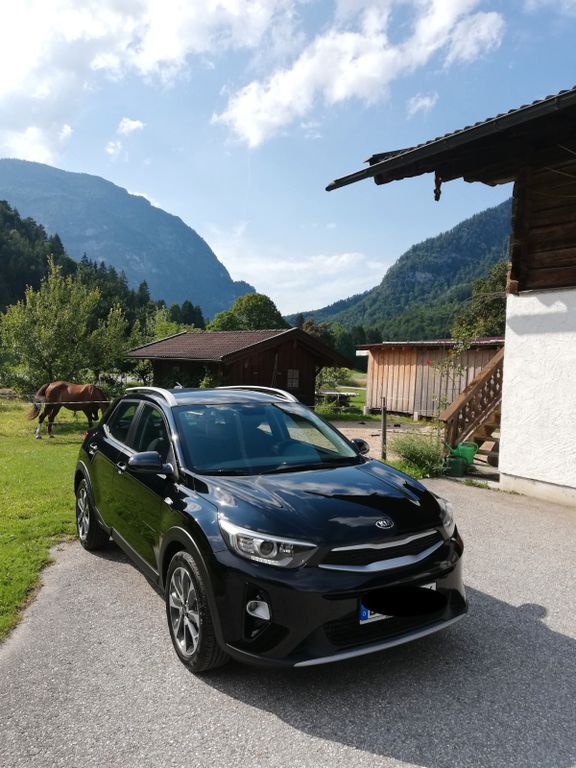 Kia Stonic 31.585 km 13.000 € Schneizlreuth 83458