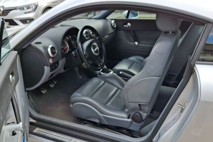 Audi TT 58.000 km 14.799 &euro; Fellbach 70736