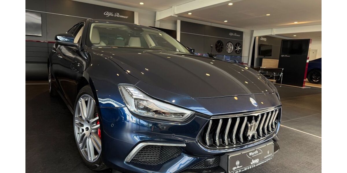 Maserati Ghibli 21.365 km 54.950 &euro; Schwerte 58239