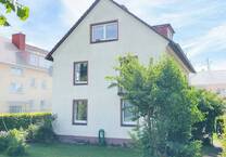 Wohlfühlen auf 56 Quadratmetern - helle Dachgeschoßwohnung in ruhiger Lage in Weende