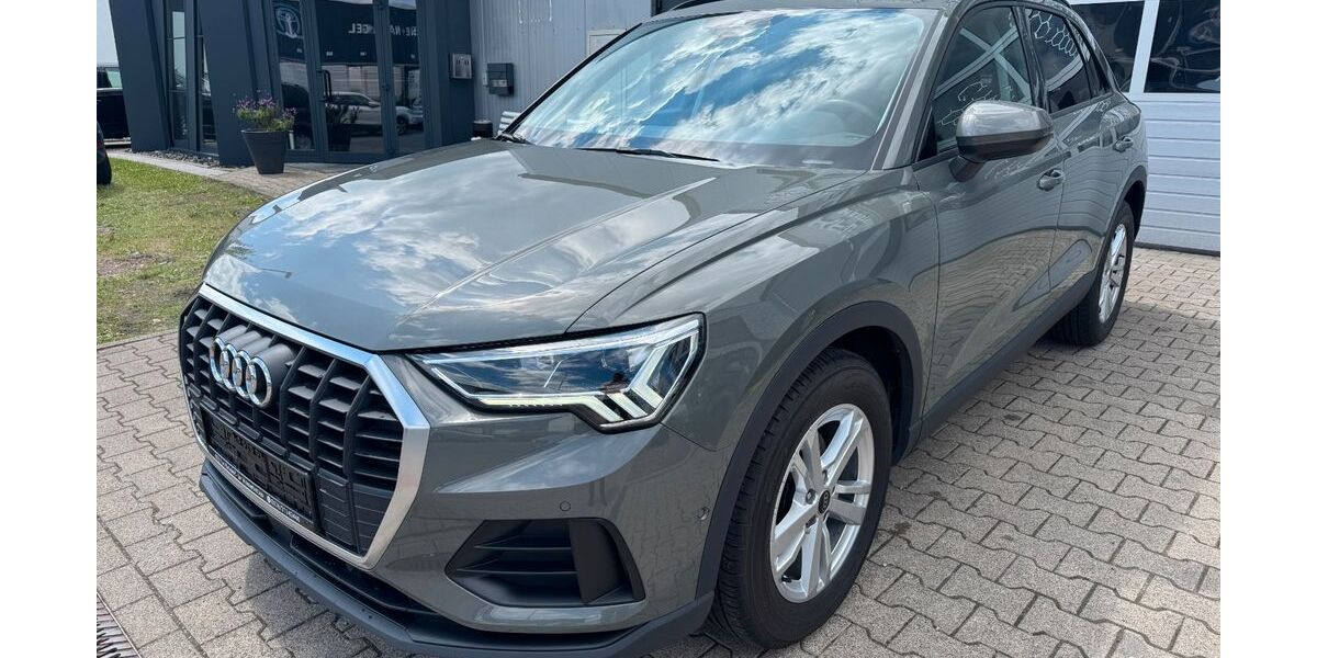 Audi Q3 127.300 km 23.790 &euro; Bielefeld 33719
