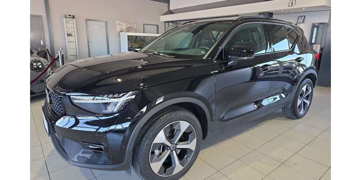 Volvo XC40 13.785 km 38.850 &euro; Bergheim 50126