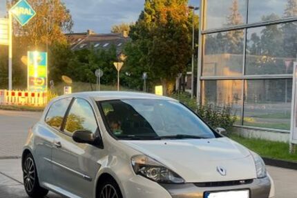 Renault Clio 199.980 km 12.900 € Brühl 50321