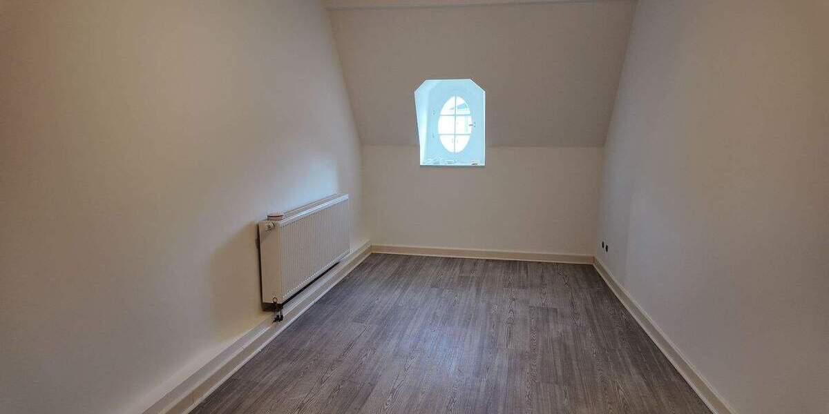 Etagenwohnung Leverkusen Opladen - 3 Zimmer, 106 m&sup2;, 1.250&euro; | Angebot:25423652