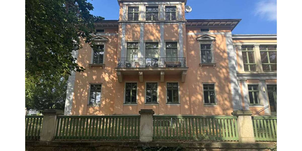 Etagenwohnung Radebeul - 4 Zimmer, 86 m&sup2;, 1.030&euro; | Angebot:27432813
