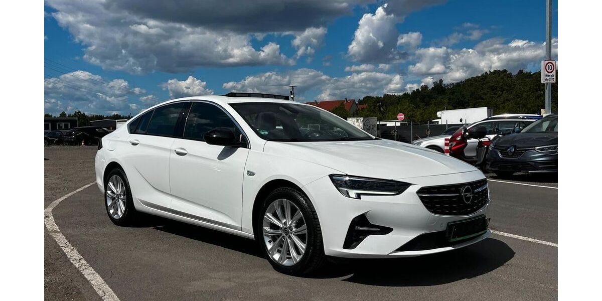 Opel Insignia 109.000 km 14.990 &euro; Mittenwalde 15749