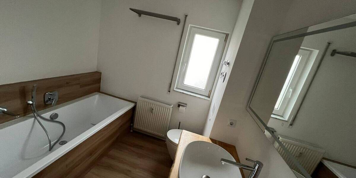 Etagenwohnung Kabelsketal Schwoitsch - 3 Zimmer, 75 m&sup2;, 110.000&euro; | Angebot:25671518