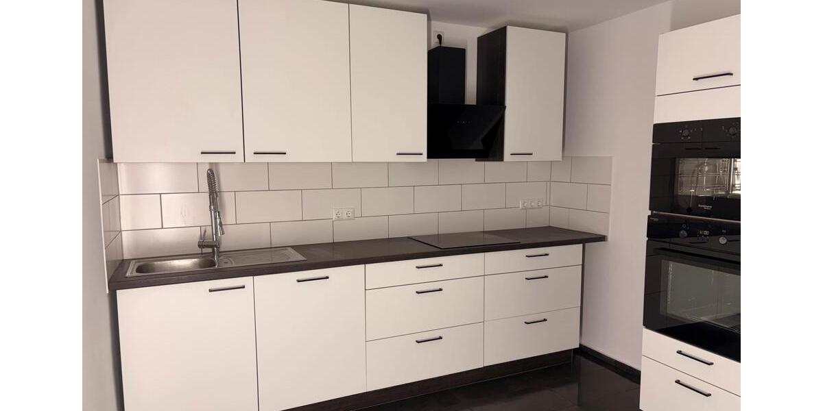 Sanierte Haushälfte mit Garten zu vermieten 3 zimmer