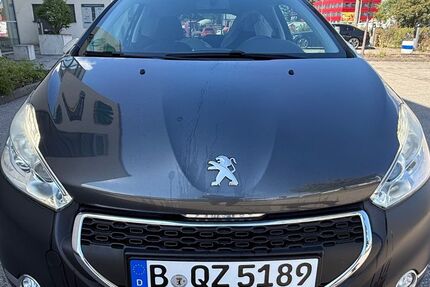 Peugeot 208 75.000 km 4.200 &euro; Nürnberg 90439