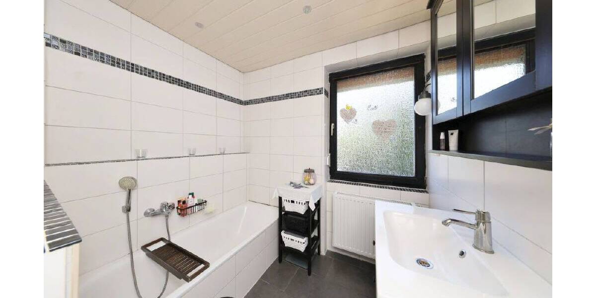 Reihenendhaus Wilhelmshaven-Aldenburg Neuende - 5 Zimmer, 105 m&sup2;, 250.000&euro; | Angebot:26820217