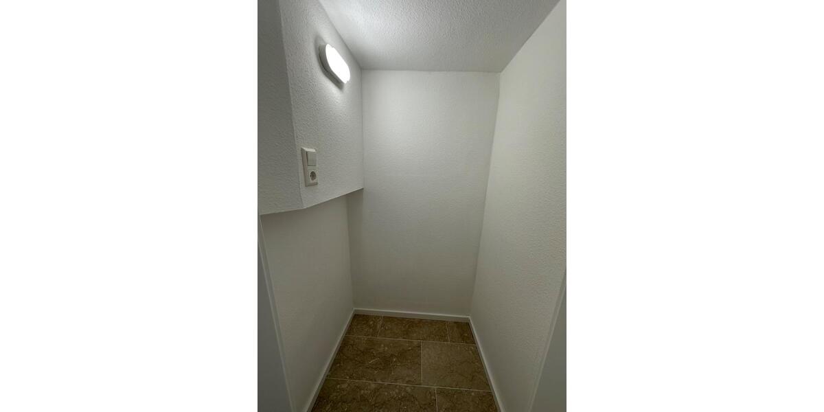 Etagenwohnung Rastatt - 4.5 Zimmer, 145 m&sup2;, 1.450&euro; | Angebot:24873257